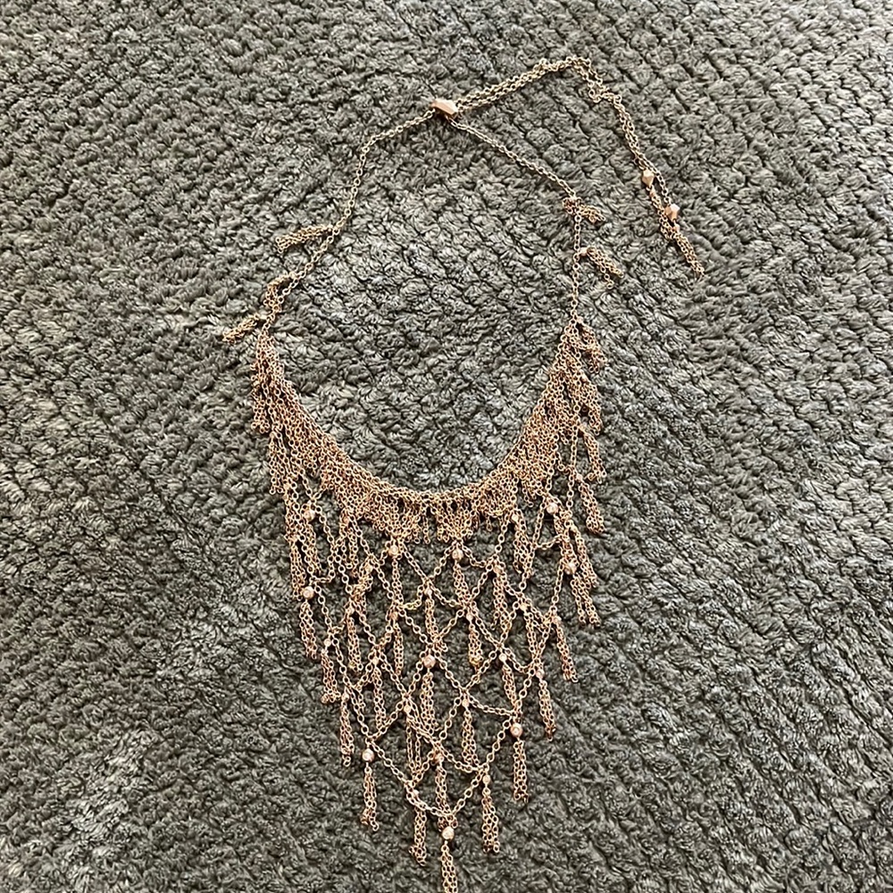 Beautiful Kendra statement necklace